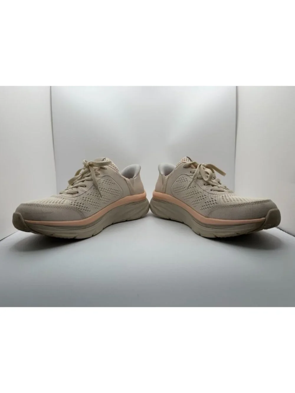 Skechers lux walker